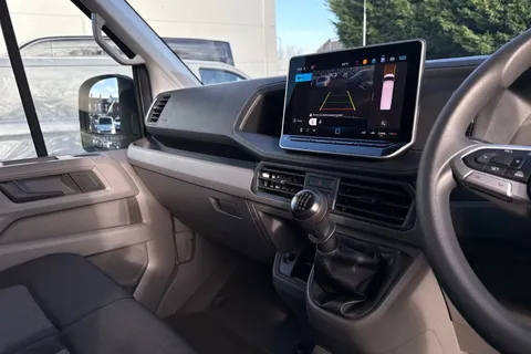 ML74VZY Volkswagen Crafter 2.0 TDI 140PS Commerce Plus High Roof Van Thumbnail #16