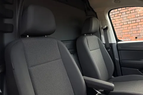 PE25VML Volkswagen Caddy 2.0 TDI 102PS Commerce Plus Van [Tech Pack] Thumbnail #23