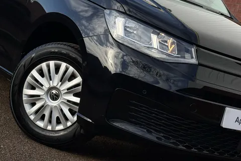 PE25VML Volkswagen Caddy 2.0 TDI 102PS Commerce Plus Van [Tech Pack] Thumbnail #28