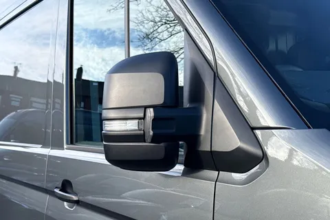 ML74VZY Volkswagen Crafter 2.0 TDI 140PS Commerce Plus High Roof Van Thumbnail #32