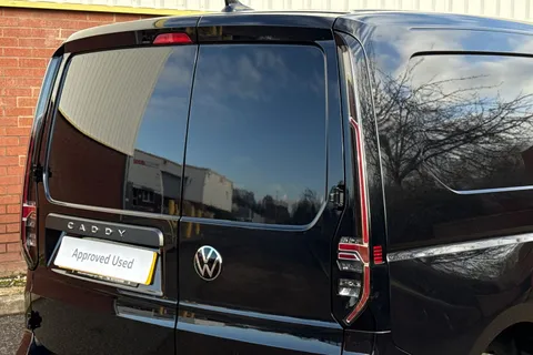 PE25VML Volkswagen Caddy 2.0 TDI 102PS Commerce Plus Van [Tech Pack] Thumbnail #32