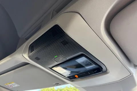 ML74VZY Volkswagen Crafter 2.0 TDI 140PS Commerce Plus High Roof Van Thumbnail #36