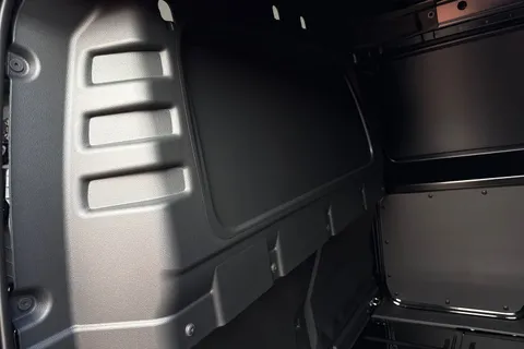 PE25VML Volkswagen Caddy 2.0 TDI 102PS Commerce Plus Van [Tech Pack] Thumbnail #46