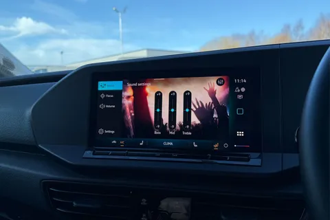 DG75CVV Volkswagen Caddy Maxi 2.0 TDI 122PS Commerce Pro Van DSG [Tech Pack] Thumbnail #55