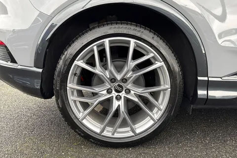  Audi Q4 e-tron 45 Black Edition Auto 5dr 82kWh Thumbnail #12