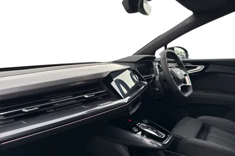  Audi Q4 e-tron 45 Black Edition Auto 5dr 82kWh Thumbnail #15