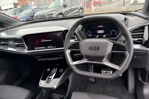  Audi Q4 e-tron 45 Black Edition Auto 5dr 82kWh Thumbnail #18