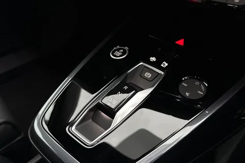  Audi Q4 e-tron 45 Black Edition Auto 5dr 82kWh Thumbnail #23