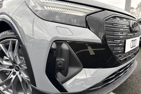 26 of 65 for Audi Q4 e-tron 45 Black Edition Auto 5dr 82kWh