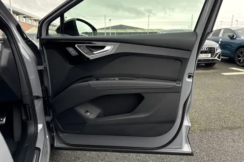  Audi Q4 e-tron 45 Black Edition Auto 5dr 82kWh Thumbnail #48