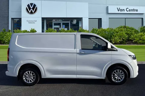 3 of 60 for VOLKSWAGEN TRANSPORTER 100kW 65kWh Commerce Pro Van Auto