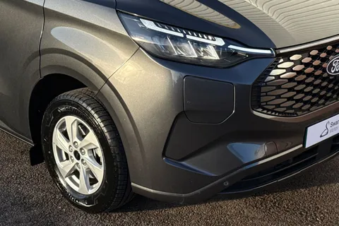 MD74DPO Ford E-Transit Custom 100kW 136PS H1 Van Limited Auto Thumbnail #9