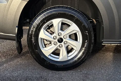 MD74DPO Ford E-Transit Custom 100kW 136PS H1 Van Limited Auto Thumbnail #12