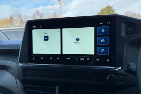 16 of 60 for VOLKSWAGEN TRANSPORTER 100kW 65kWh Commerce Pro Van Auto