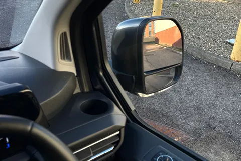 MD74DPO Ford E-Transit Custom 100kW 136PS H1 Van Limited Auto Thumbnail #21