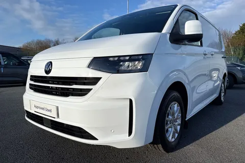 27 of 60 for VOLKSWAGEN TRANSPORTER 100kW 65kWh Commerce Pro Van Auto