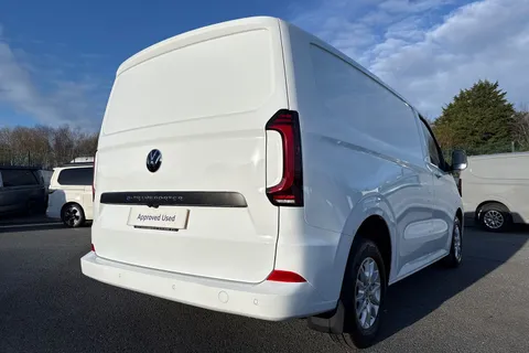 29 of 60 for VOLKSWAGEN TRANSPORTER 100kW 65kWh Commerce Pro Van Auto