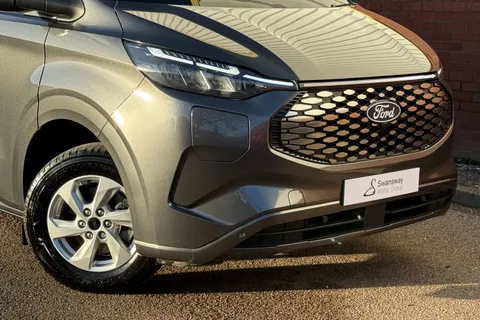 MD74DPO Ford E-Transit Custom 100kW 136PS H1 Van Limited Auto Thumbnail #31