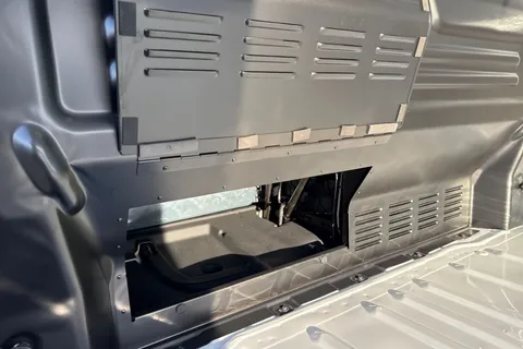 32 of 60 for VOLKSWAGEN TRANSPORTER 100kW 65kWh Commerce Pro Van Auto