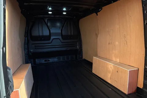 MD74DPO Ford E-Transit Custom 100kW 136PS H1 Van Limited Auto Thumbnail #47