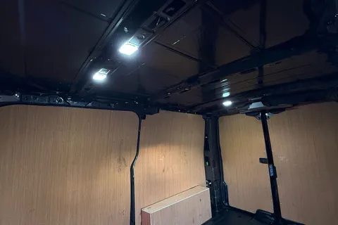 MD74DPO Ford E-Transit Custom 100kW 136PS H1 Van Limited Auto Thumbnail #50