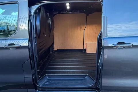 MD74DPO Ford E-Transit Custom 100kW 136PS H1 Van Limited Auto Thumbnail #55