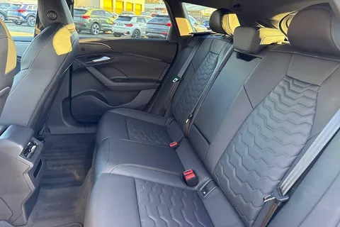 KJ25MKX Audi A6 270kW Performance 100kWh S Line 5dr Auto Thumbnail #14