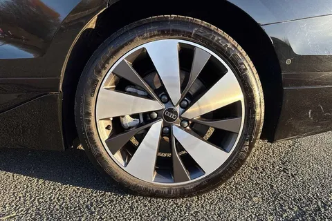 KJ25MKX Audi A6 270kW Performance 100kWh S Line 5dr Auto Thumbnail #23