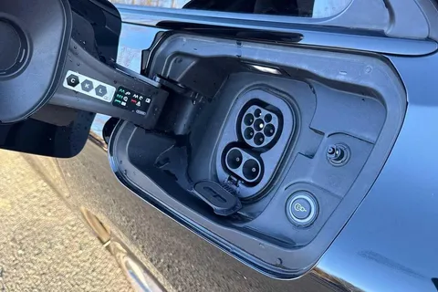 KJ25MKX Audi A6 270kW Performance 100kWh S Line 5dr Auto Thumbnail #36