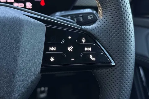 KJ25MKX Audi A6 270kW Performance 100kWh S Line 5dr Auto Thumbnail #51