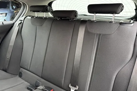 NV18USY BMW 1 Series 118i [1.5] Sport 5dr [Nav] Thumbnail #13