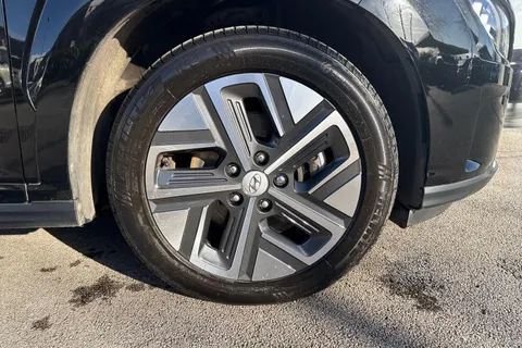 MT72CAX Hyundai Kona 150kW Premium 64kWh 5dr Auto Thumbnail #21