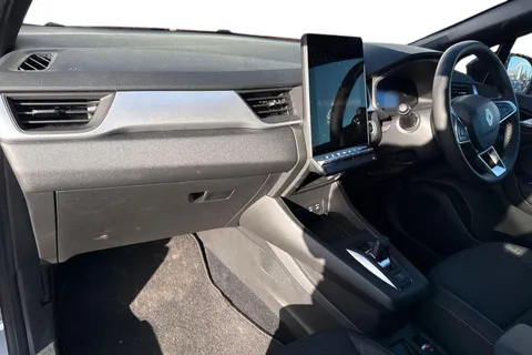 BD75XPW Renault Captur 1.8 E-Tech Full Hybrid 160 Evolution 5dr Auto Thumbnail #3