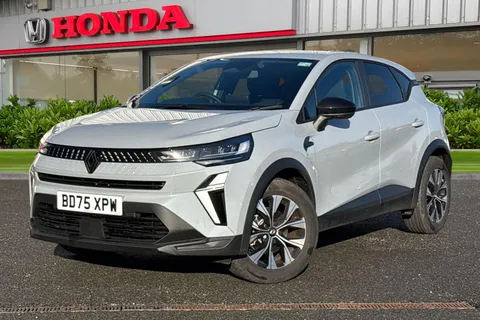 BD75XPW Renault Captur 1.8 E-Tech Full Hybrid 160 Evolution 5dr Auto Thumbnail #11