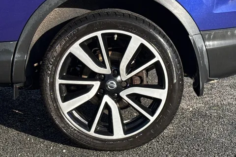 YK16BKB Nissan Qashqai 1.5 dCi Tekna 5dr Thumbnail #23