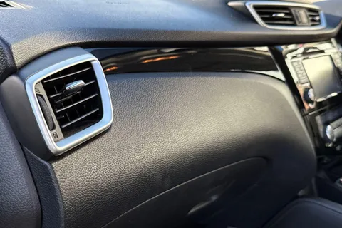 YK16BKB Nissan Qashqai 1.5 dCi Tekna 5dr Thumbnail #32