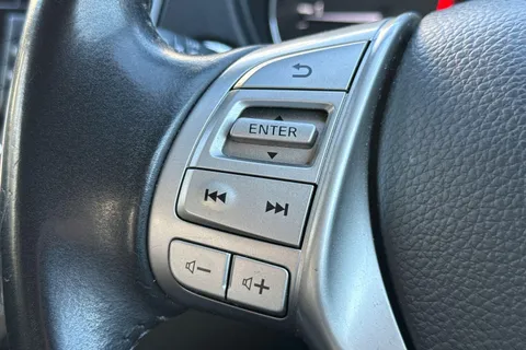 YK16BKB Nissan Qashqai 1.5 dCi Tekna 5dr Thumbnail #34