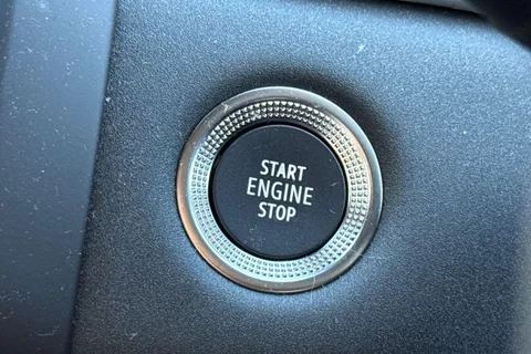 BD75XPW Renault Captur 1.8 E-Tech Full Hybrid 160 Evolution 5dr Auto Thumbnail #44