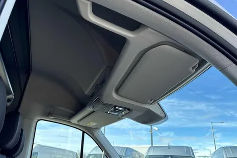 PK75UCV Volkswagen Crafter CR35 Panel van Commerce MWB 140 PS 2.0 TDI 6sp Manual FWD Thumbnail #36