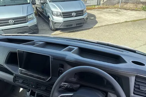 PK75UCV Volkswagen Crafter CR35 Panel van Commerce MWB 140 PS 2.0 TDI 6sp Manual FWD Thumbnail #41