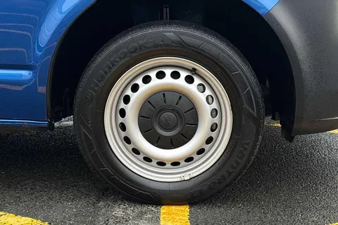 BD74VKS Volkswagen Transporter 2.0 TDI 150 Startline Van Thumbnail #5