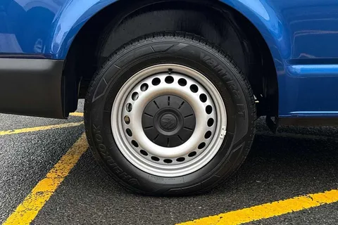 BD74VKS Volkswagen Transporter 2.0 TDI 150 Startline Van Thumbnail #21