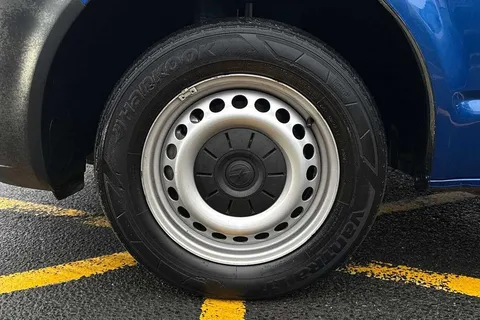 BD74VKS Volkswagen Transporter 2.0 TDI 150 Startline Van Thumbnail #23