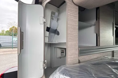 DH75FNN Volkswagen California Ocean T7 SWB 150 PS DSG - 19' Wheels /Del Mileage Thumbnail #32