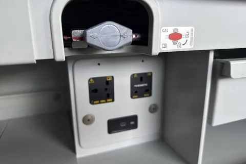 DH75FNN Volkswagen California Ocean T7 SWB 150 PS DSG - 19' Wheels /Del Mileage Thumbnail #40