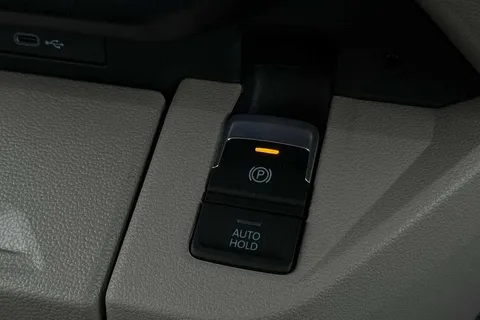 DH75FNN Volkswagen California Ocean T7 SWB 150 PS DSG - 19' Wheels /Del Mileage Thumbnail #50