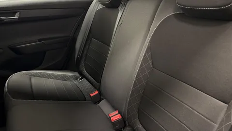 GK21UYN Škoda Fabia 1.0 MPI SE 5dr Thumbnail #6