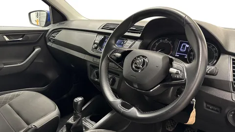 GK21UYN Škoda Fabia 1.0 MPI SE 5dr Thumbnail #10