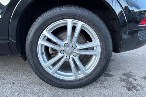 KX18KYA Audi Q3 1.4T FSI S Line Edition 5dr Thumbnail #11