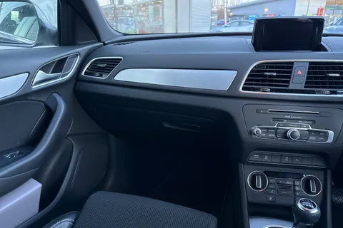 KX18KYA Audi Q3 1.4T FSI S Line Edition 5dr Thumbnail #19